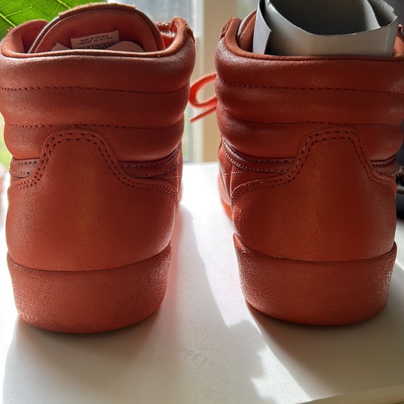 Redbox Classic Freestyle High tops - Picture 8 of 14